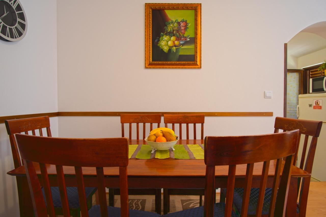 Apartman Luka Fazana Exterior photo