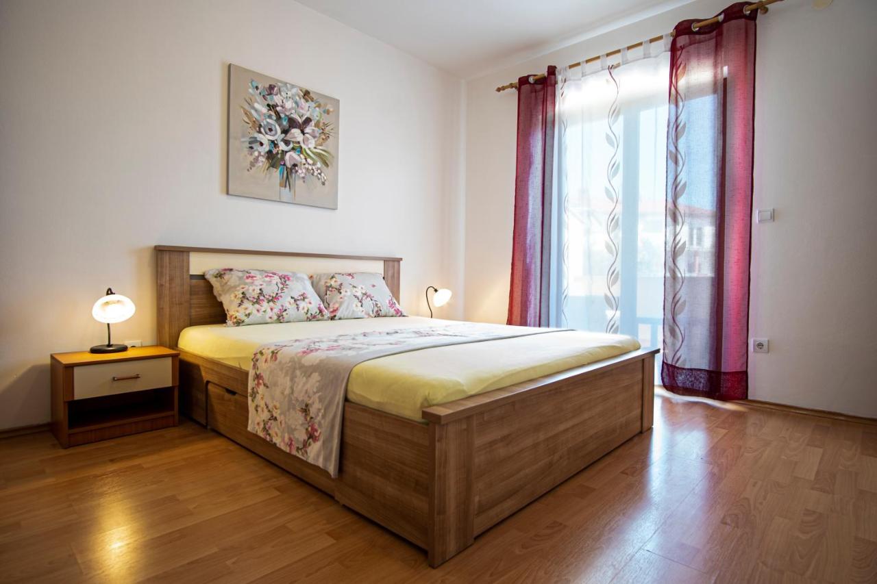 Apartman Luka Fazana Exterior photo